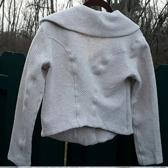 Cabi Ryder Asymmetrical Zip Quilted Moto Jacket - Picture 9 of 13